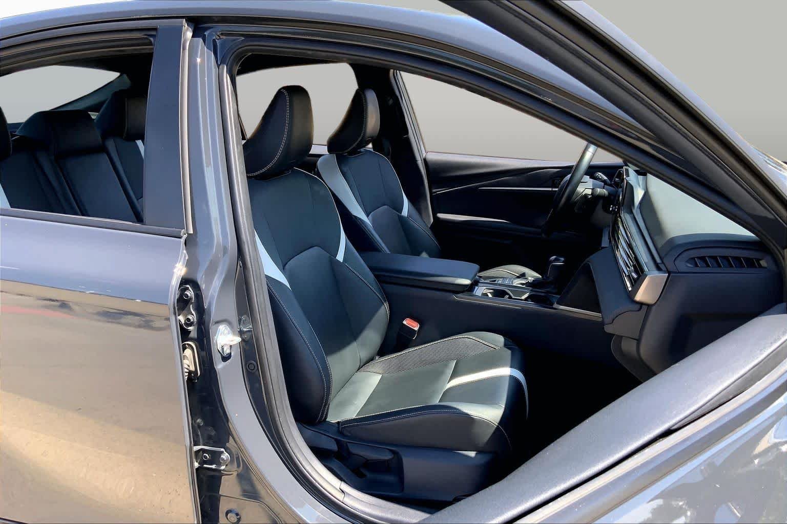 Used 2025 Underground Toyota SE image 9