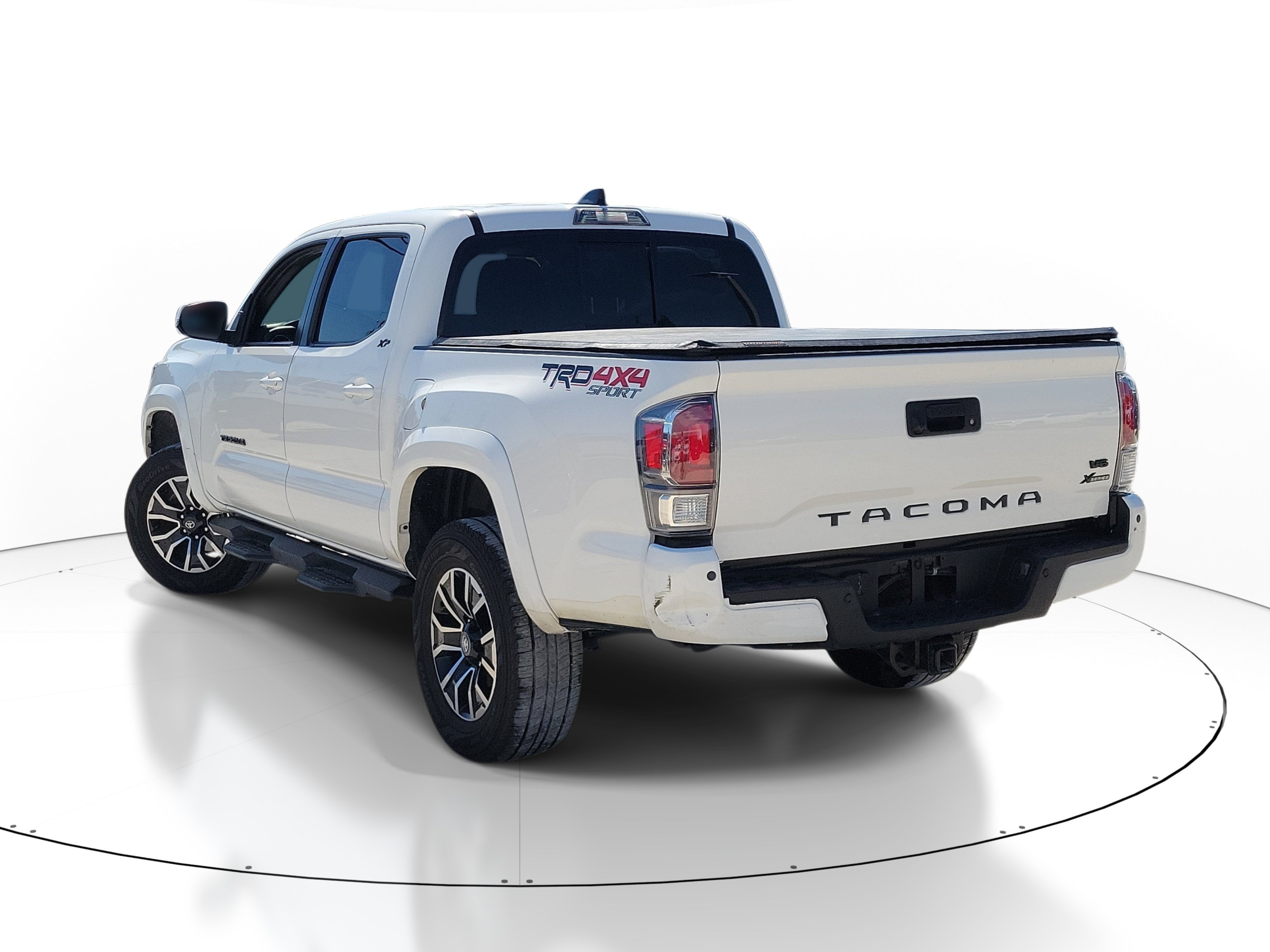 Used 2022 White Toyota SR image 4
