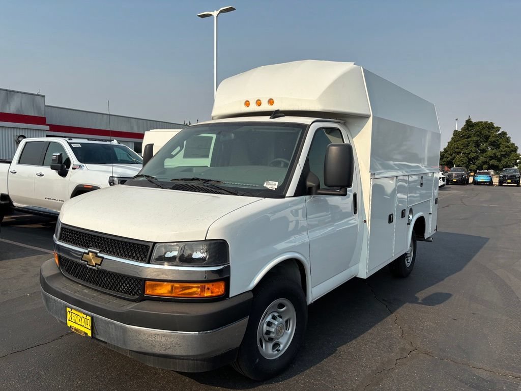 2024 Chevrolet Express Commercial Cutaway