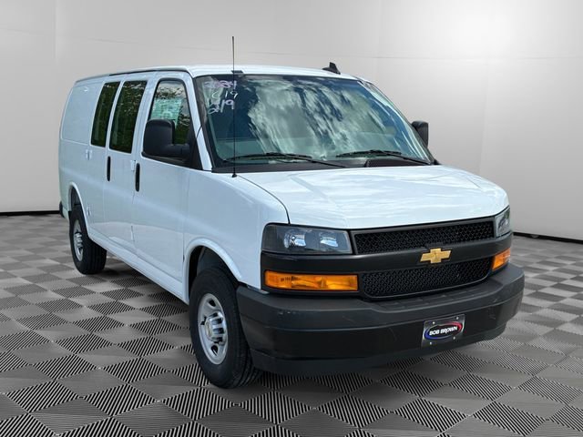 2026 Chevrolet Express Cargo Work Van - Photo 7