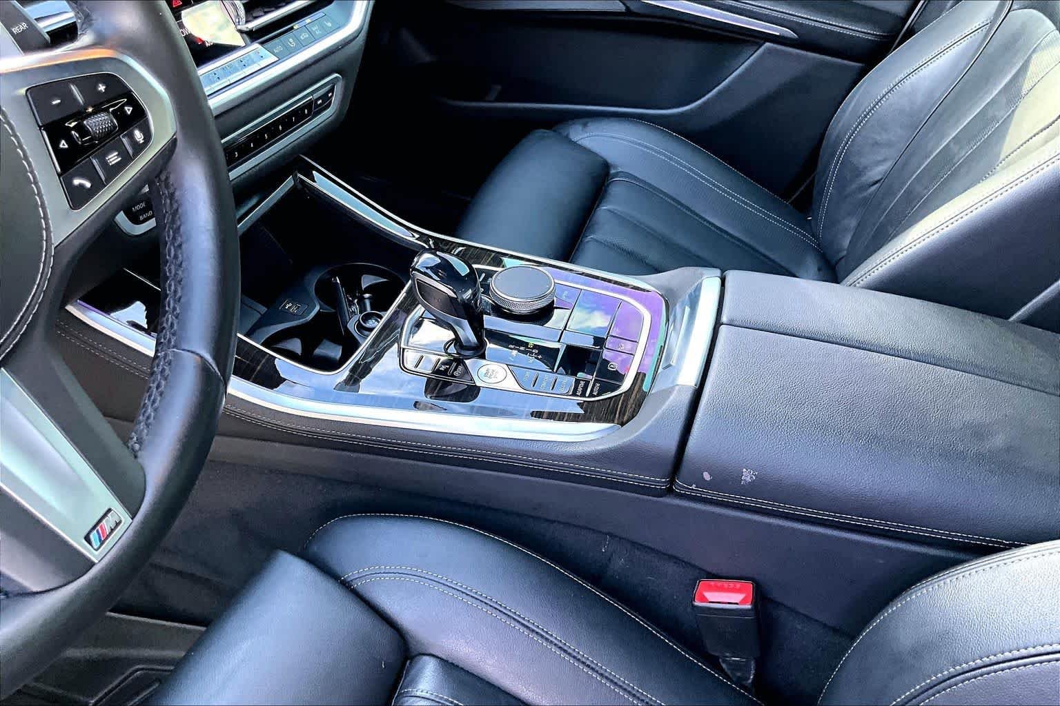 Used 2020 Mineral White Metallic BMW M50i image 17