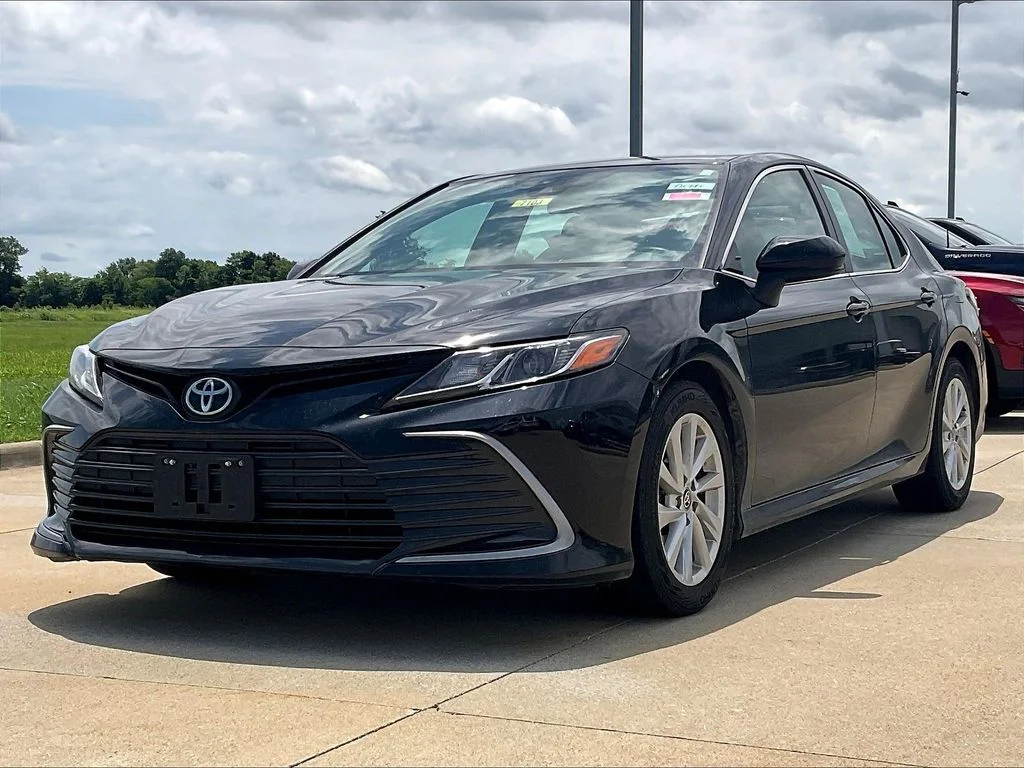 Used 2022 Black Toyota LE image 4