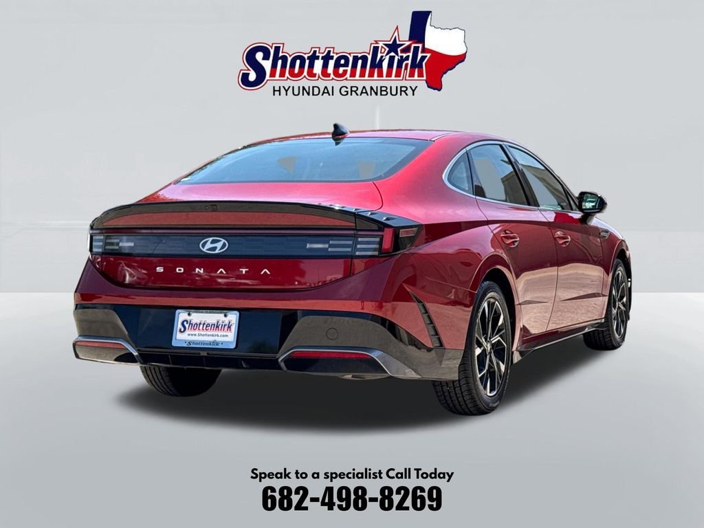 Certified Used 2025 Red Hyundai SEL image 6