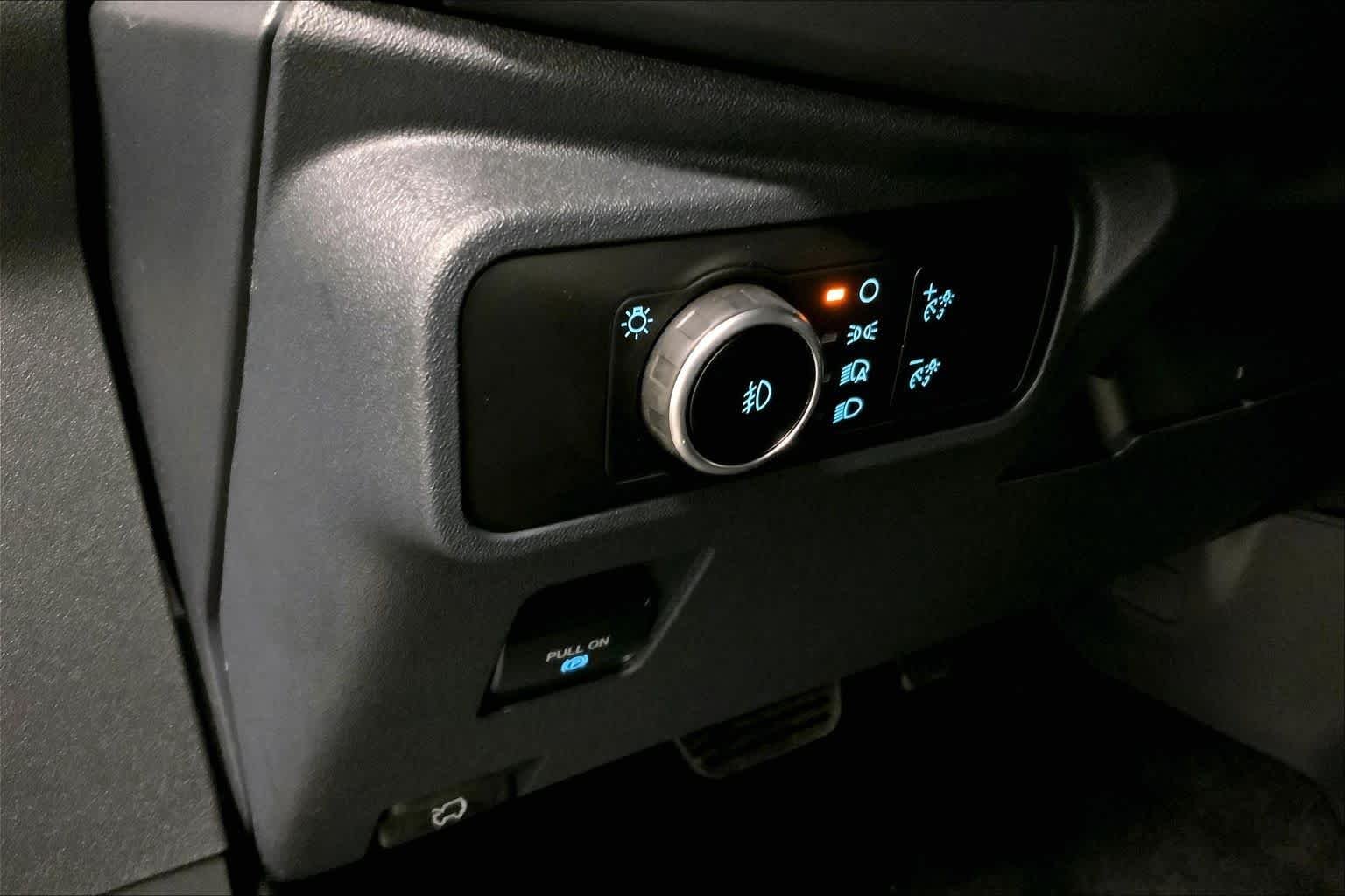 New 2026 Shadow Black Ford Badlands® image 17