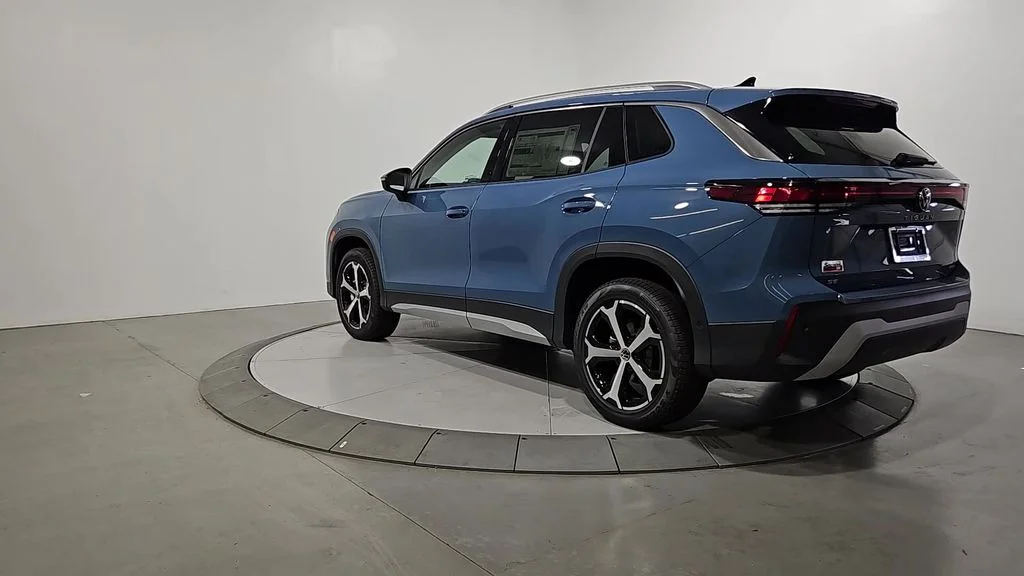 New 2026 Blue Volkswagen 2.0T SE image 3
