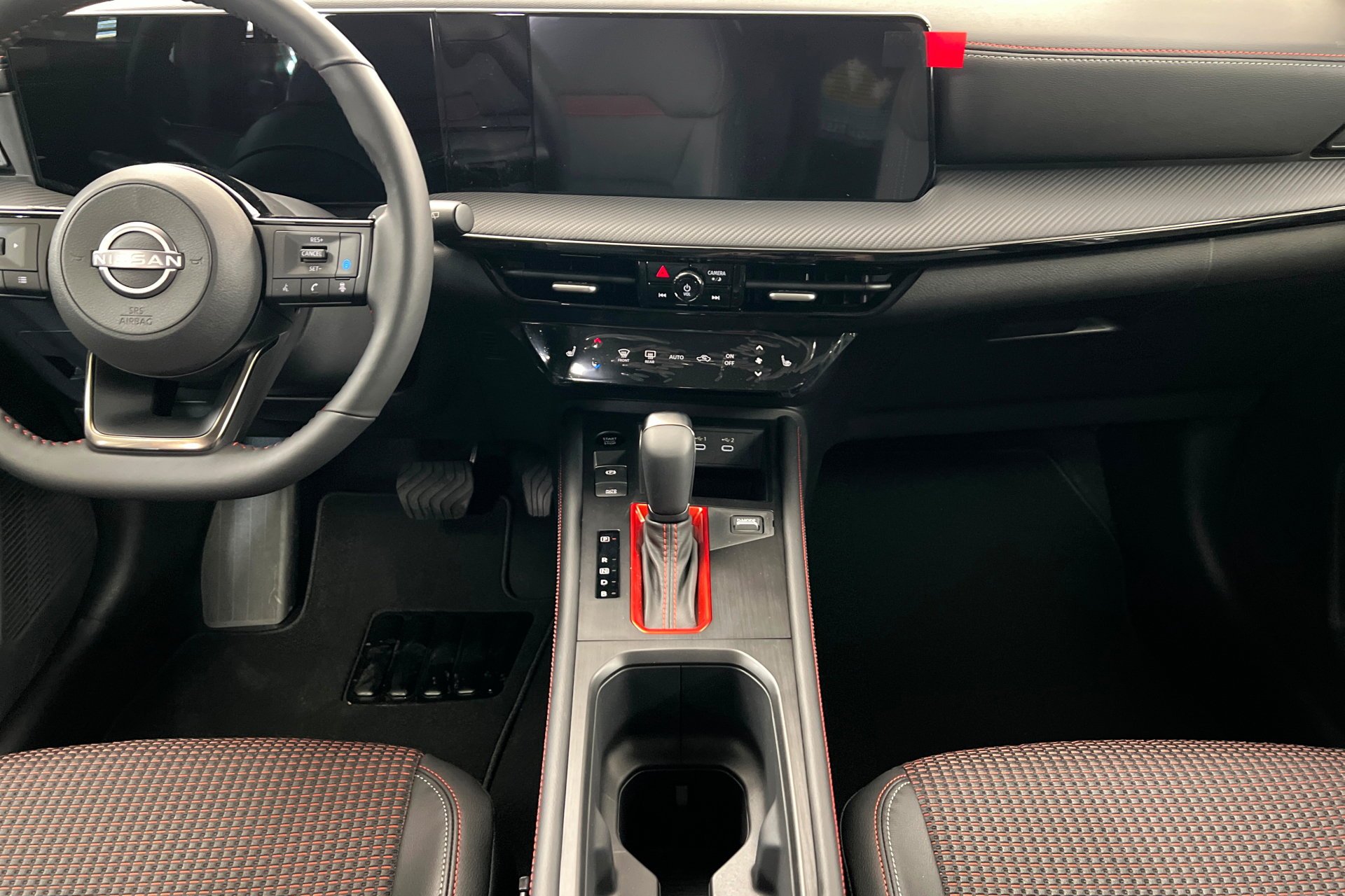 New 2026 Aspen White TriCoat / Super Black Two-tone Nissan SR image 14