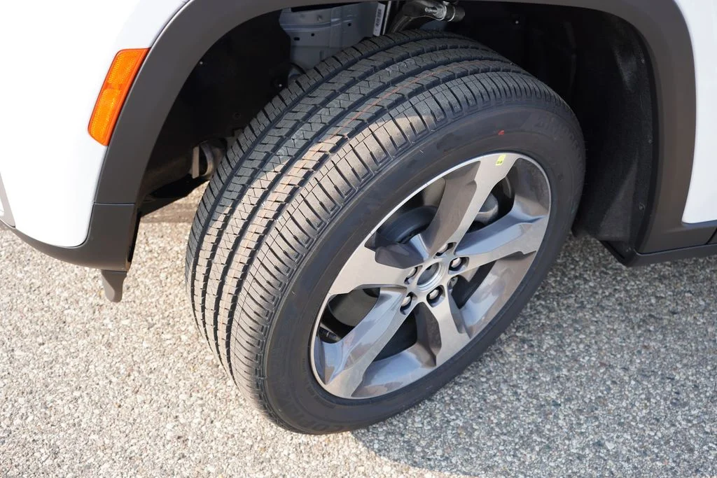 New 2026 White Jeep Limited image 9