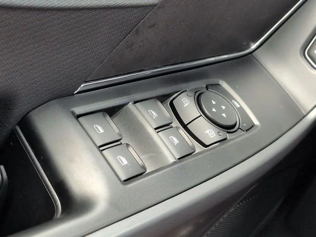 New 2026 Carbonized Gray Metallic Ford XLT image 25