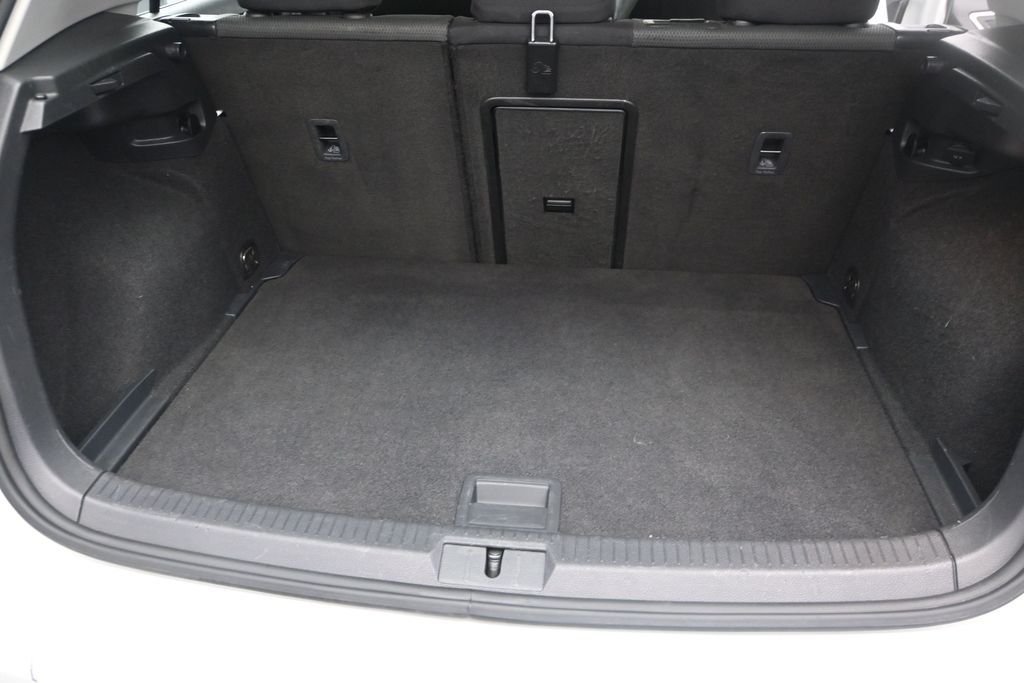 Used 2016 White Volkswagen TSI S 4-Door image 13