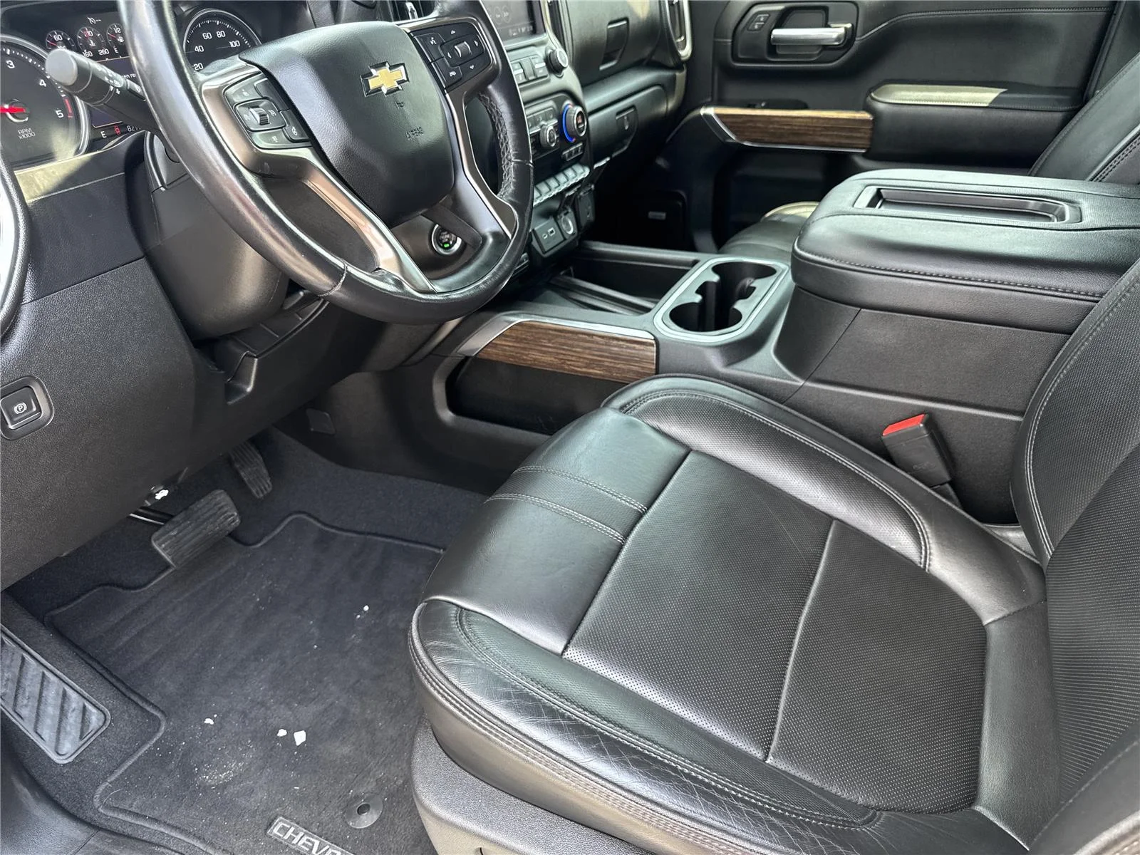 Used 2022 Black Chevrolet High Country image 11