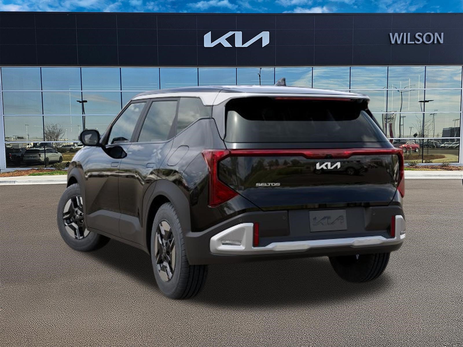 New 2027 Black Kia LX image 4