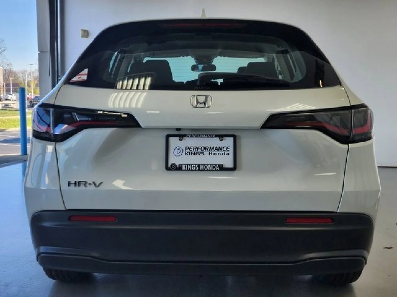 Certified Used 2025 Platinum White Pearl Honda LX image 26