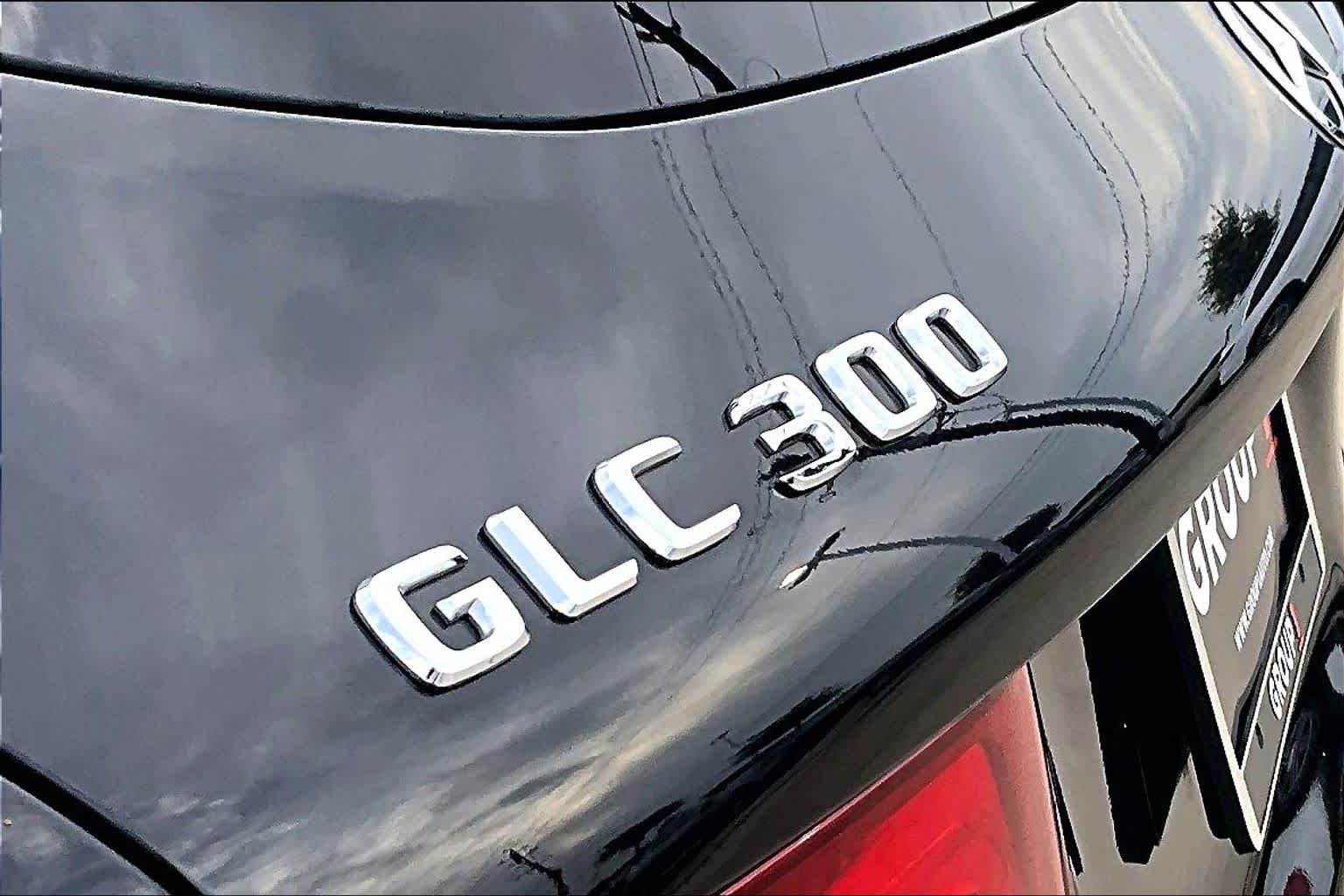 Used 2016 Black Mercedes-Benz GLC 300 image 28