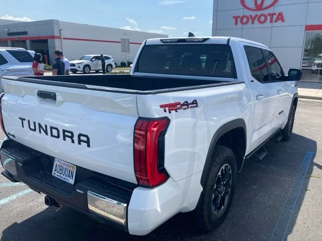 Used 2025 White Toyota SR5 image 3