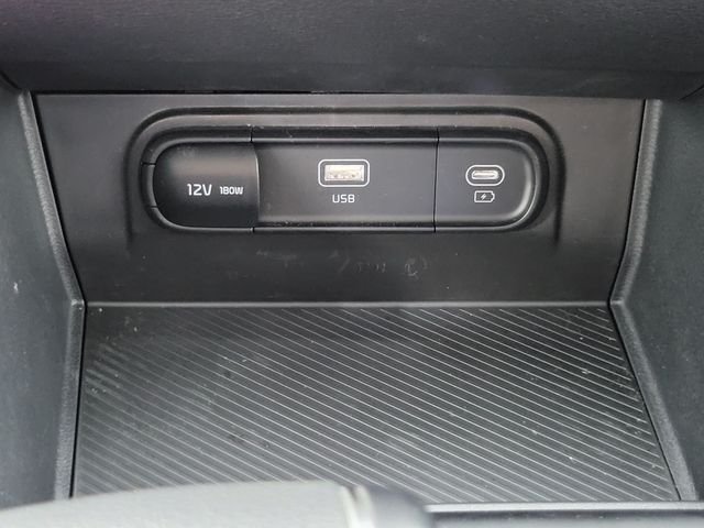 Used 2023 White Kia LX image 21