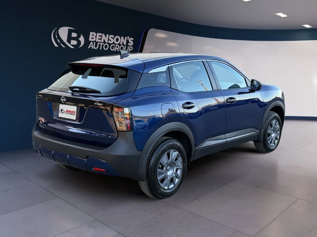 New 2027 Blue Nissan S image 5