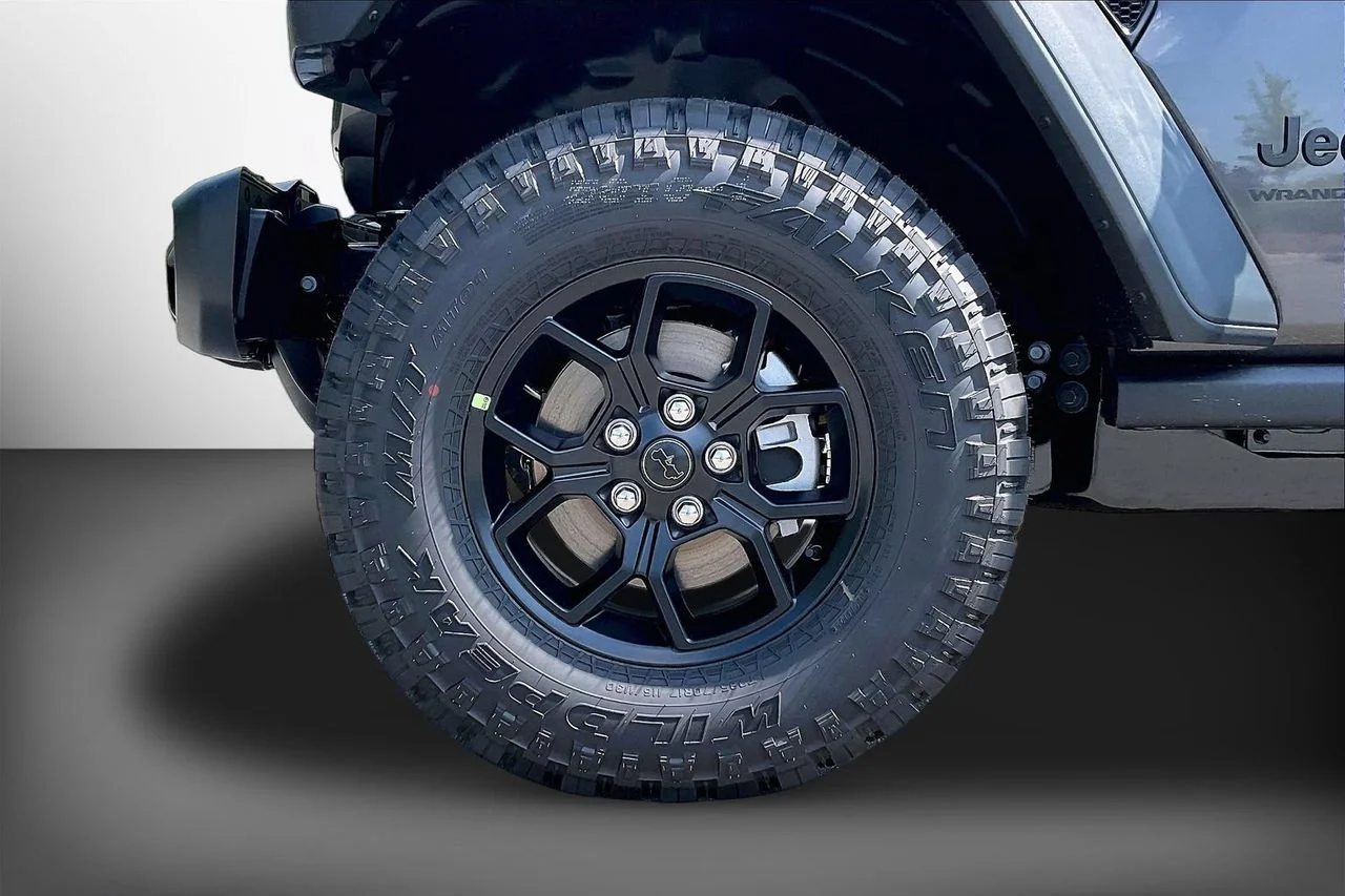 New 2026 Granite Crystal Metallic Clearcoat Jeep Willys image 29