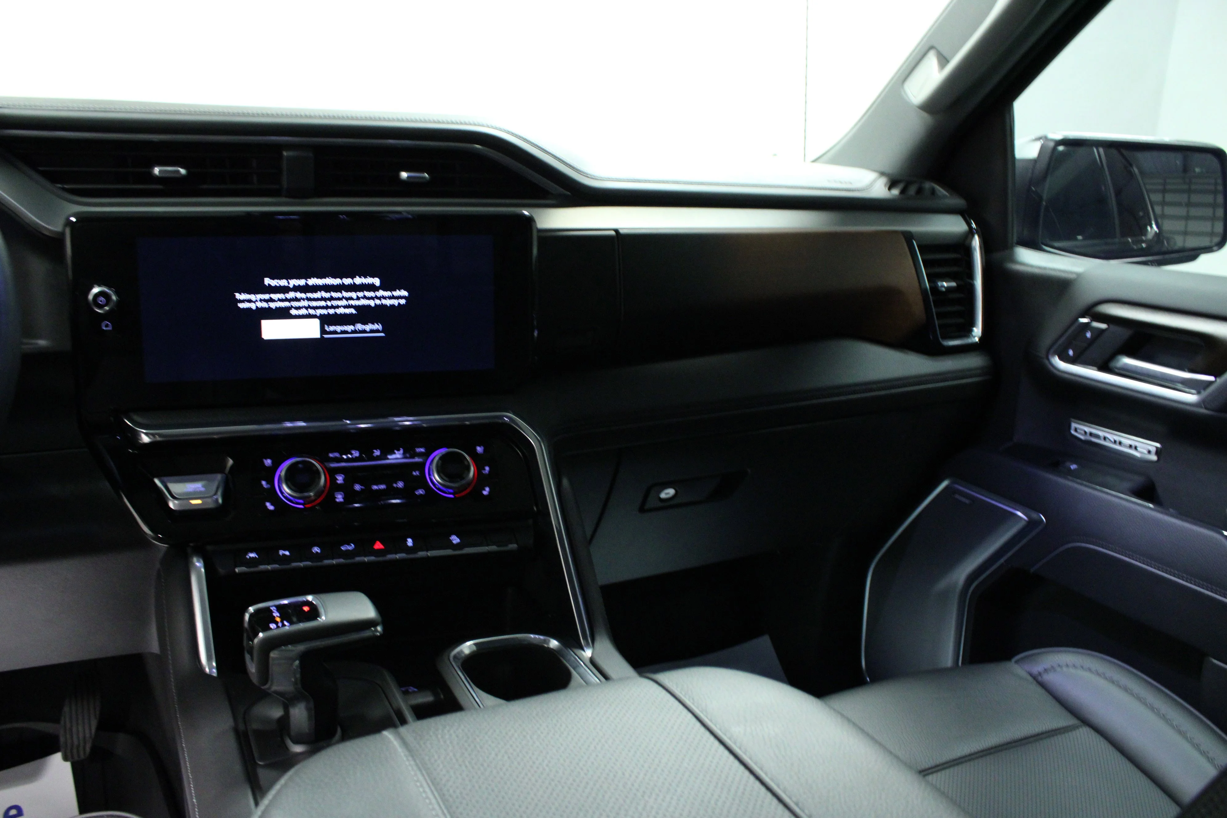 Used 2026 Onyx Black GMC Denali image 19