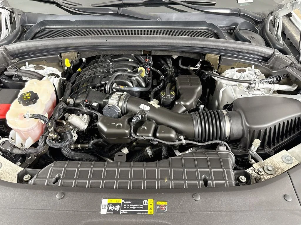 Used 2022 White Jeep Limited image 31