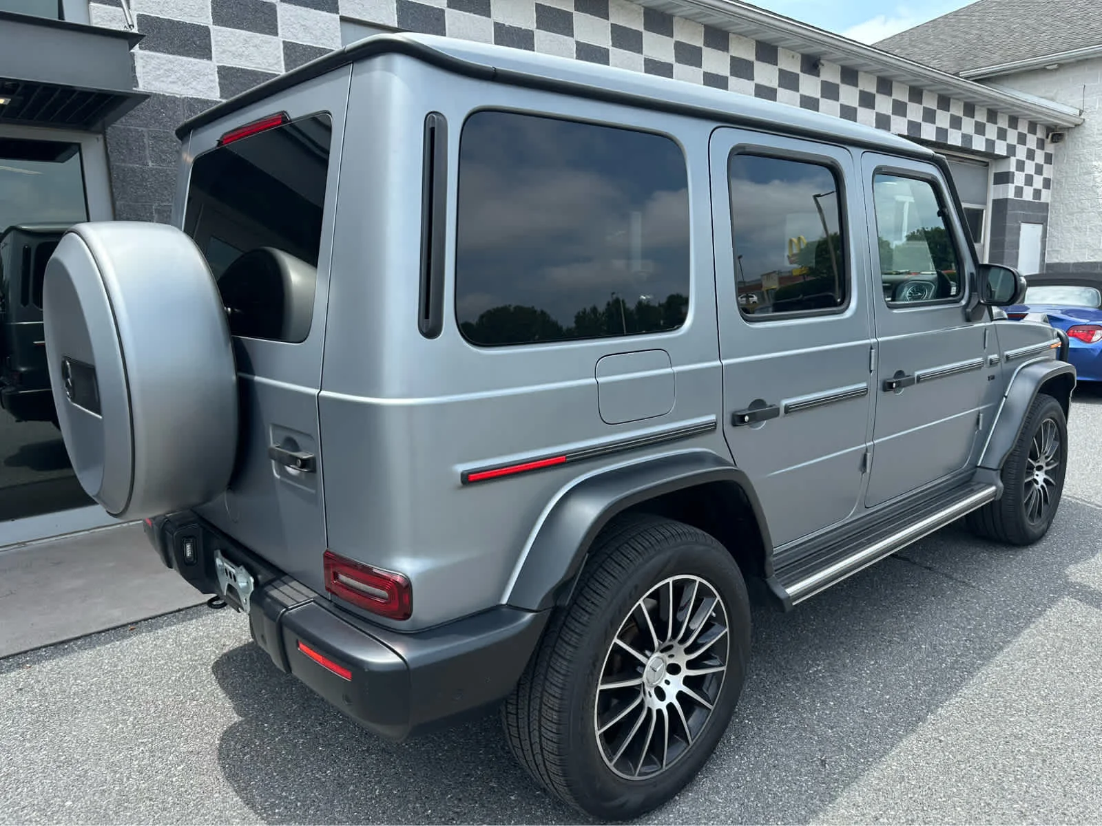 Used 2022 MANUFAKTUR Platinum Magno Mercedes-Benz G 550 image 7