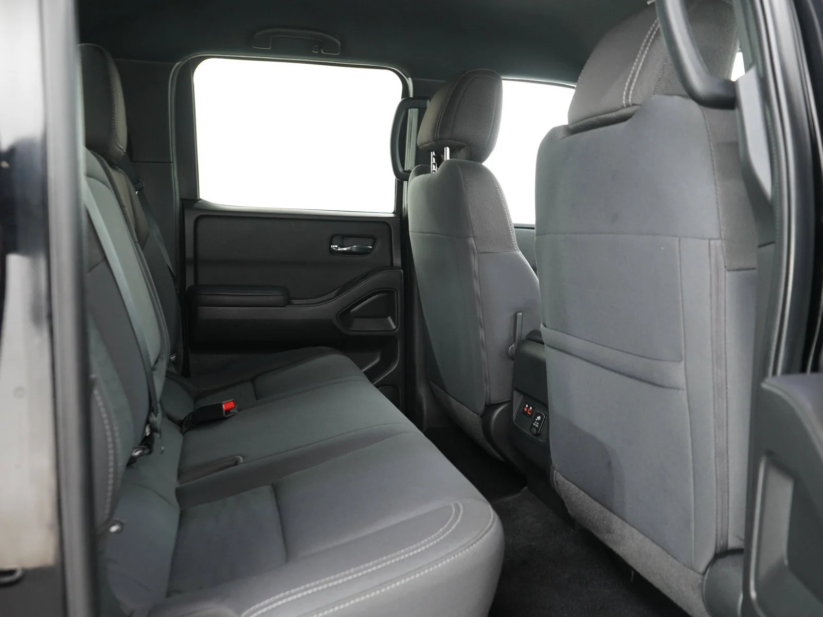 Used 2023 Black Nissan Crew Cab 4x4 SV Auto Long Bed image 14