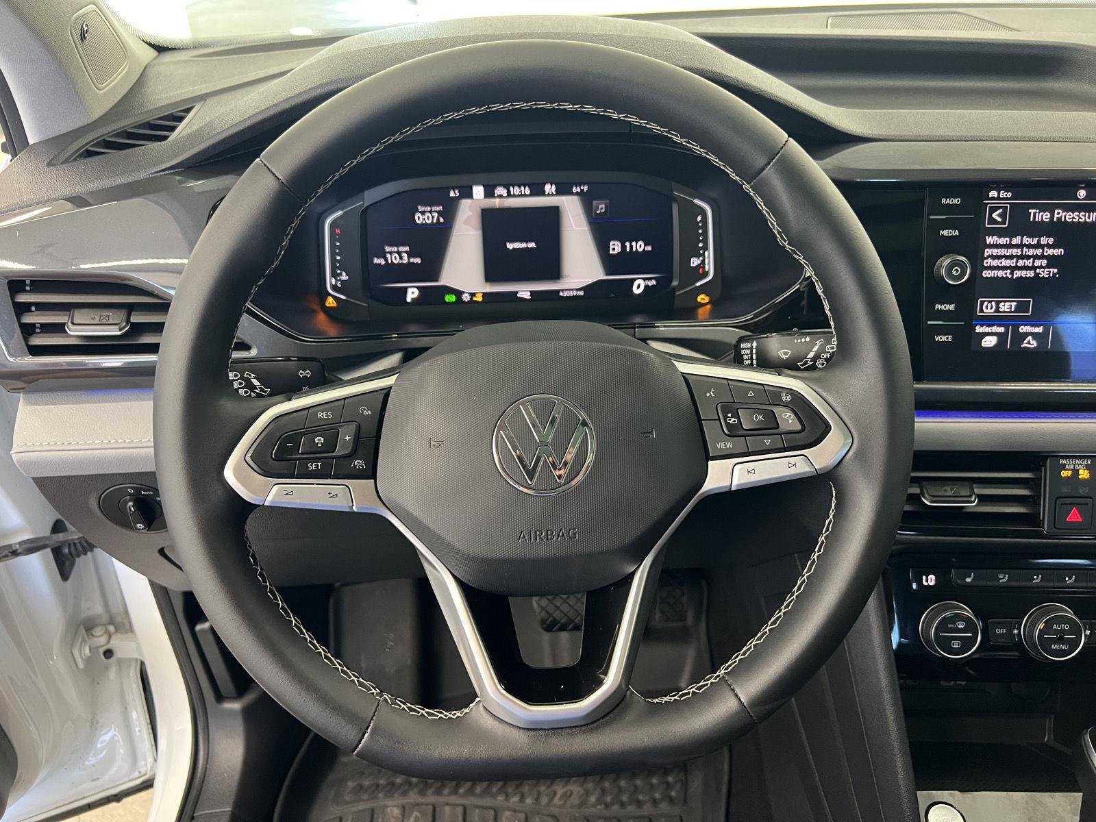 2023 Volkswagen Taos SEL - Photo 15