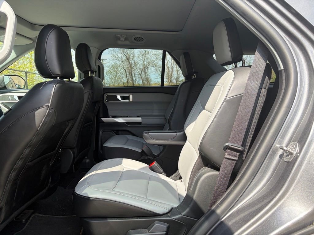 Used 2021 Gray Ford XLT image 13