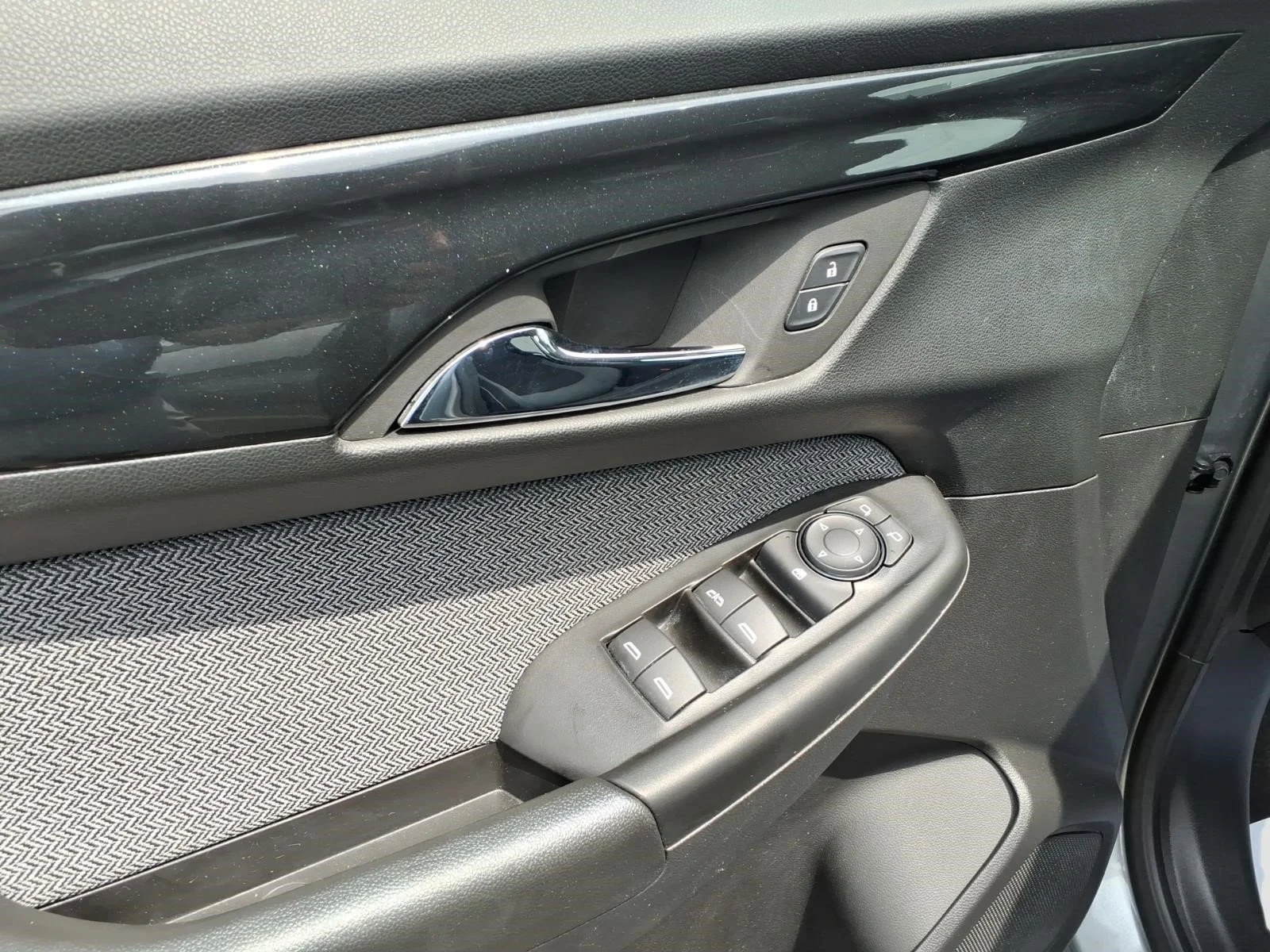 Used 2024 Sterling Gray Metallic Gzb Chevrolet LT image 13