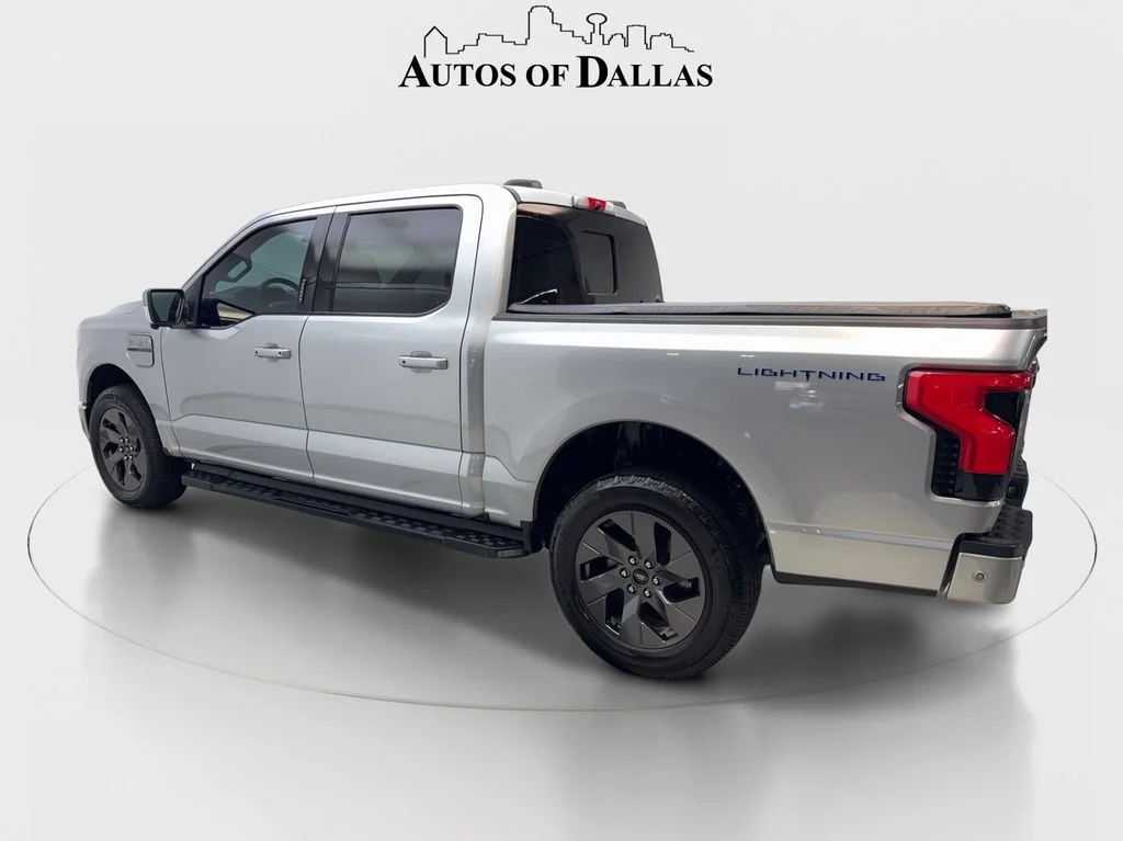 Used 2022 Silver Ford Lariat image 9