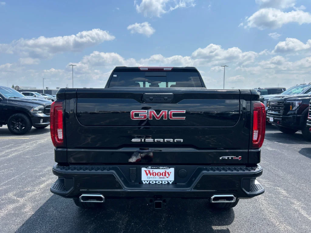 2026 GMC Sierra 1500 AT4 - Photo 8