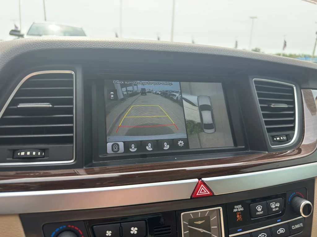 Used 2020 Uyuni White Genesis 3.8L image 20