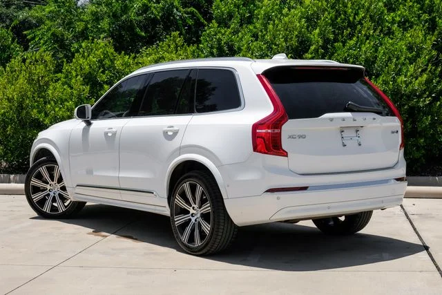 Used 2024 Crystal White Volvo Ultimate image 11