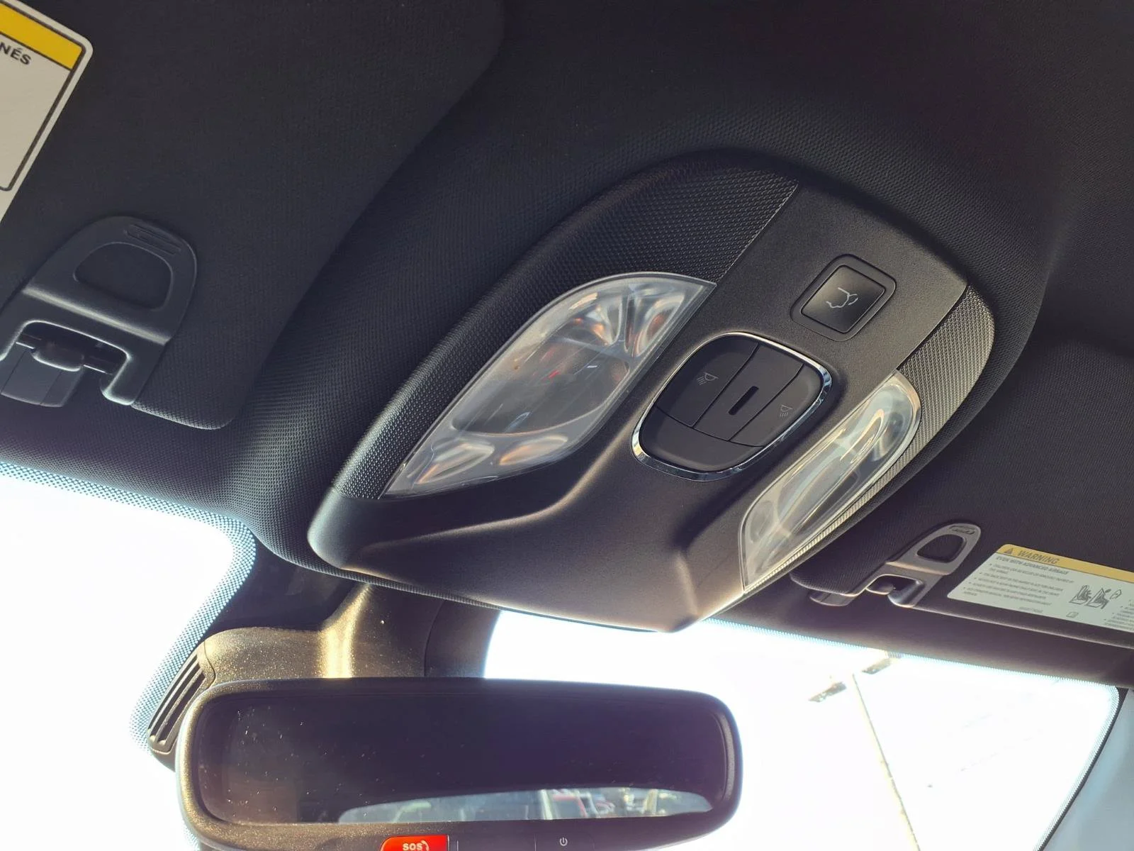 Used 2026 Silver Zynith Metallic Clearcoat Jeep Latitude image 9