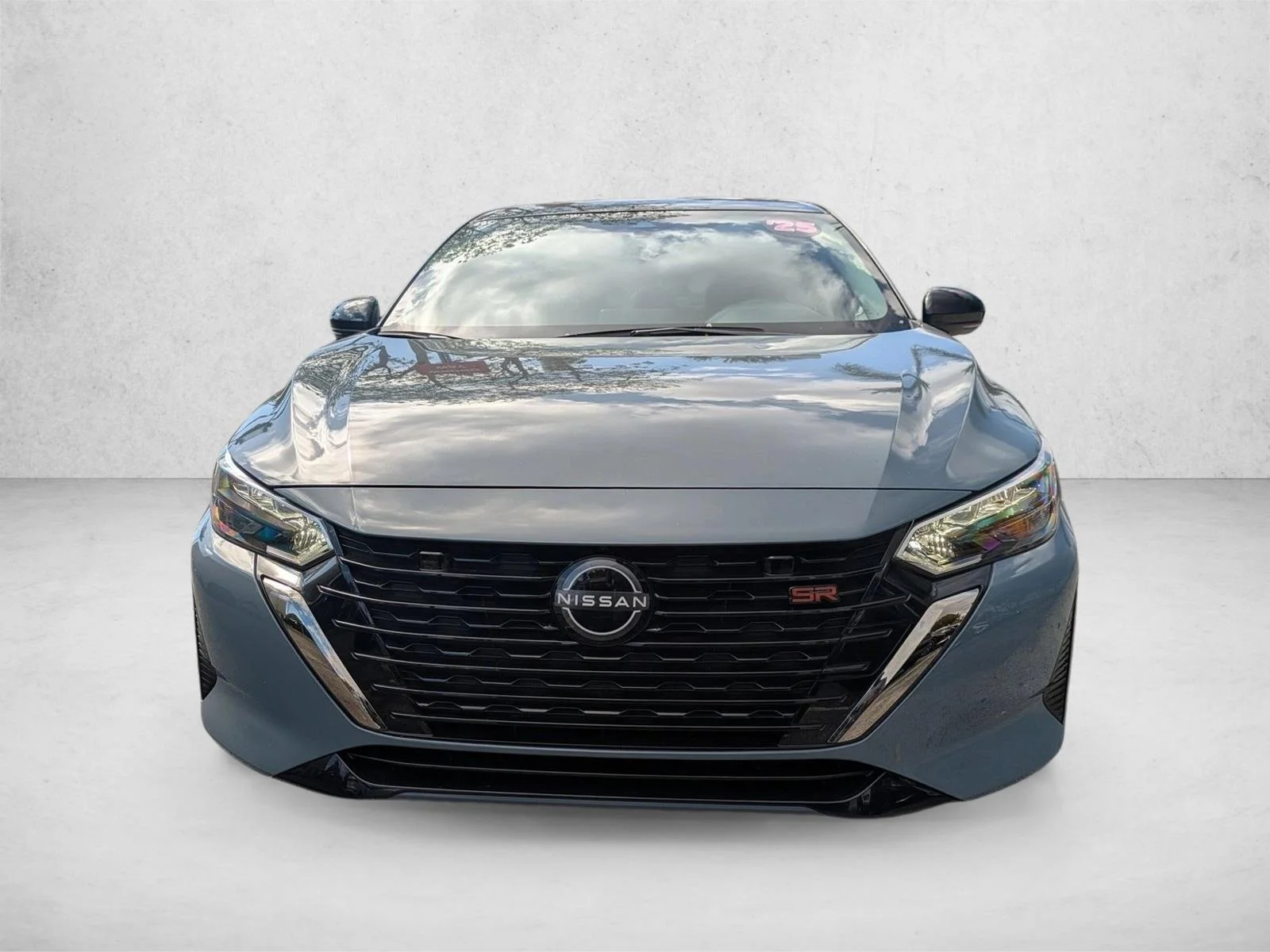 Used 2025 Atlantic Gray Metallic/Super Black Nissan SR image 2