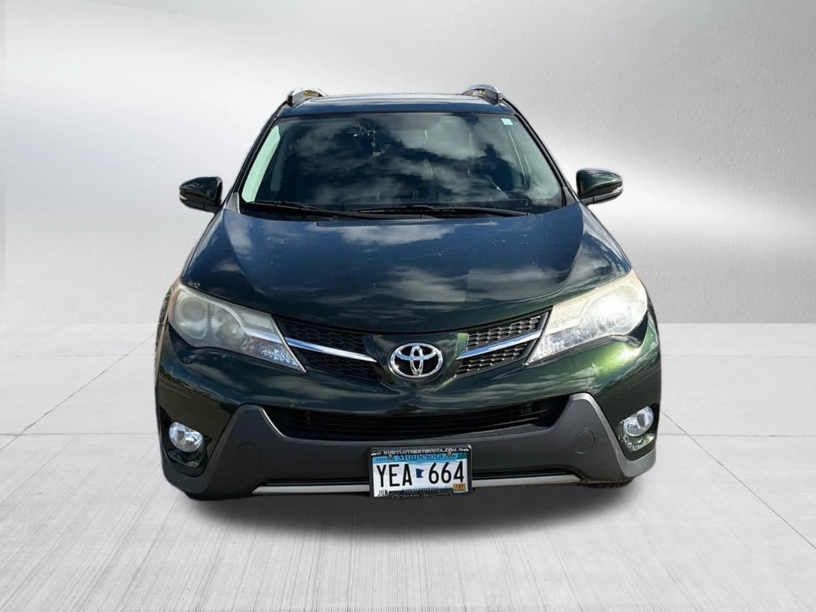 Used 2013 Toyota RAV4 XLE with VIN 2T3RFREV4DW069774 for sale in Hopkins, MN