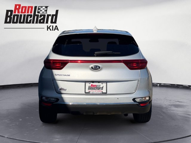 Used 2022 Silver Kia LX image 3
