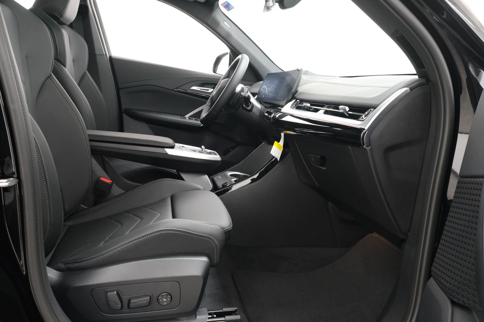 New 2026 Black Sapphire Metallic BMW xDrive28i image 39