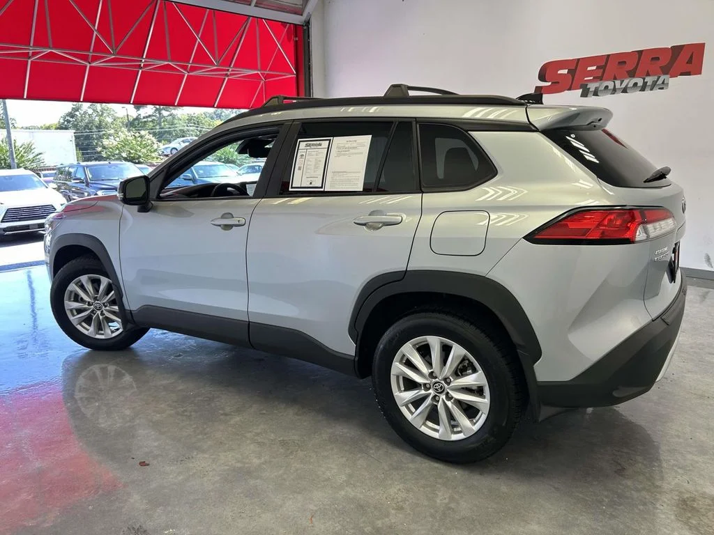 Used 2025 Silver Toyota LE image 6