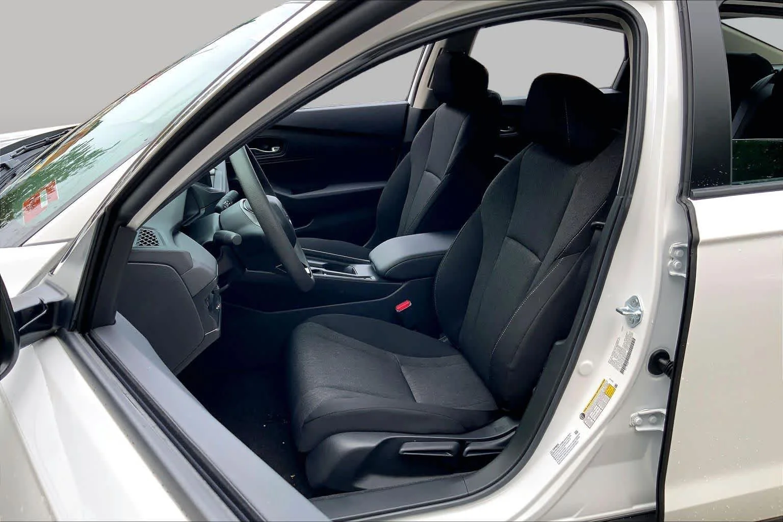 New 2026 Platinum White Pearl Honda LX image 13