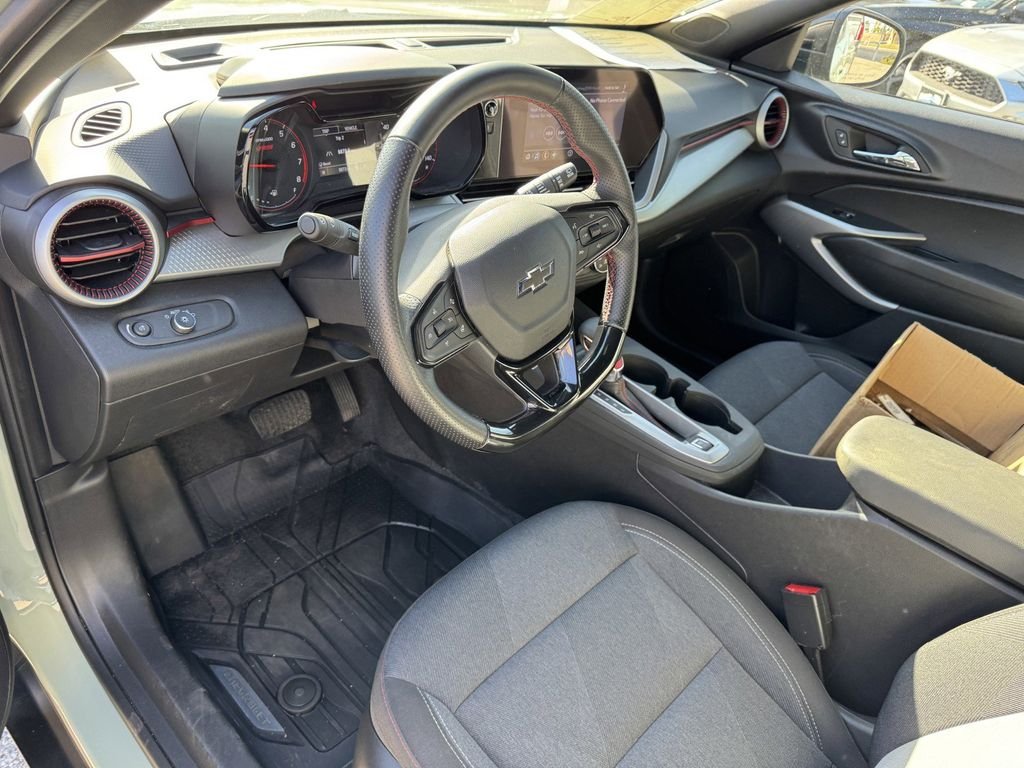 Certified Used 2024 Green Chevrolet 1RS image 15