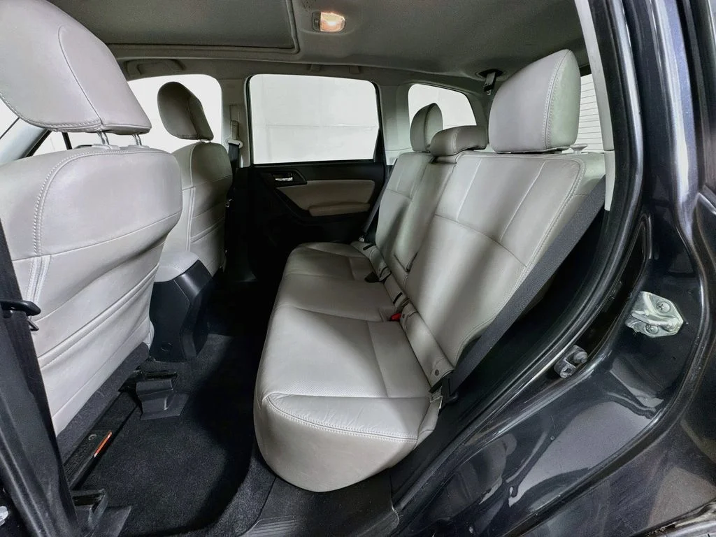 Used 2015 Gray Subaru 2.5i Touring image 30