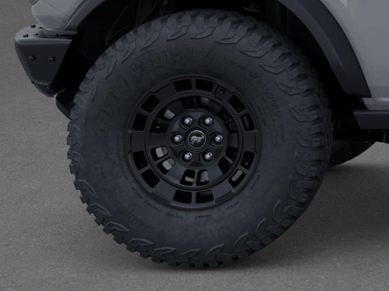 New 2026 Avalanche Gray Ford Badlands® image 21