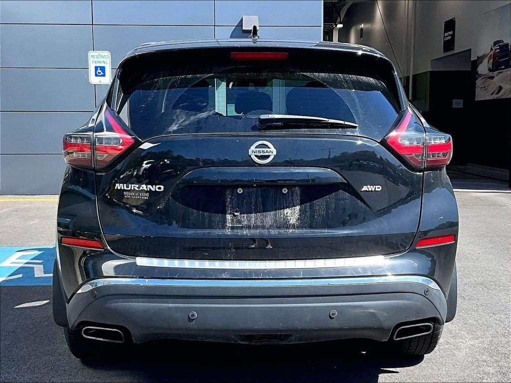 Used 2021 Black Nissan S image 5