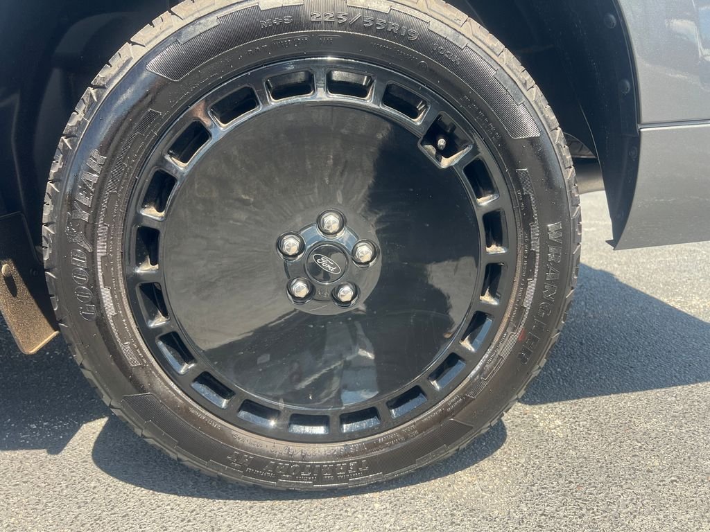 New 2025 Gray Ford Lobo Standard image 25