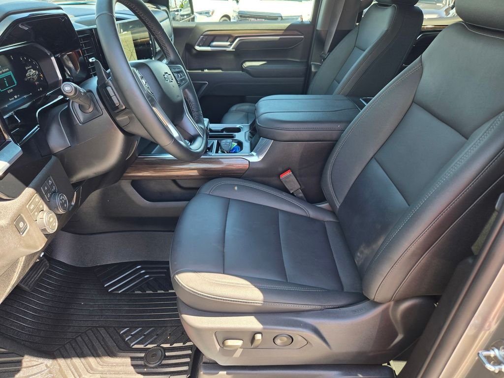 Used 2026 Gray Chevrolet RST image 12