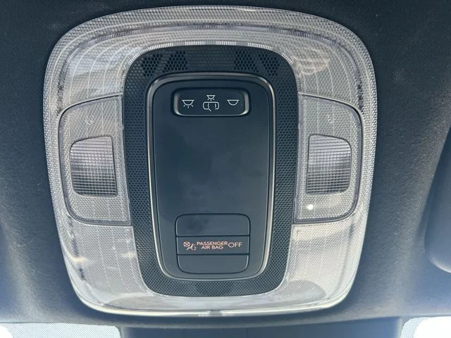 Used 2025 Gray Hyundai SEL Sport image 28