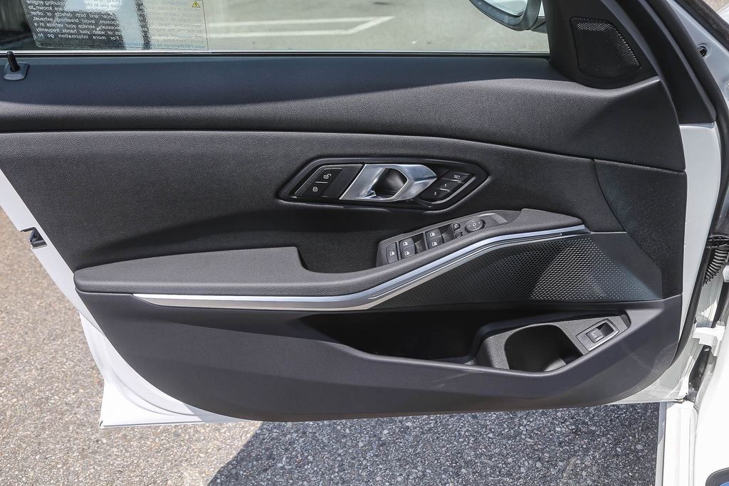 New 2026 Alpine White BMW 330i image 17