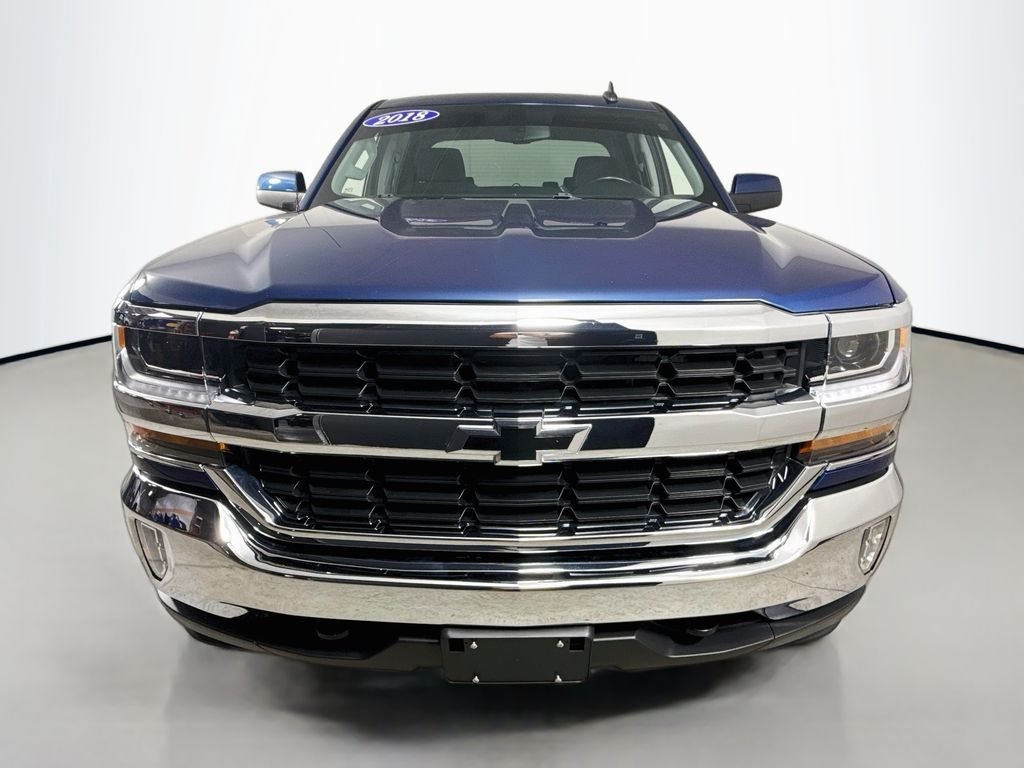 Used 2018 Deep Ocean Blue Metallic Chevrolet LT image 7