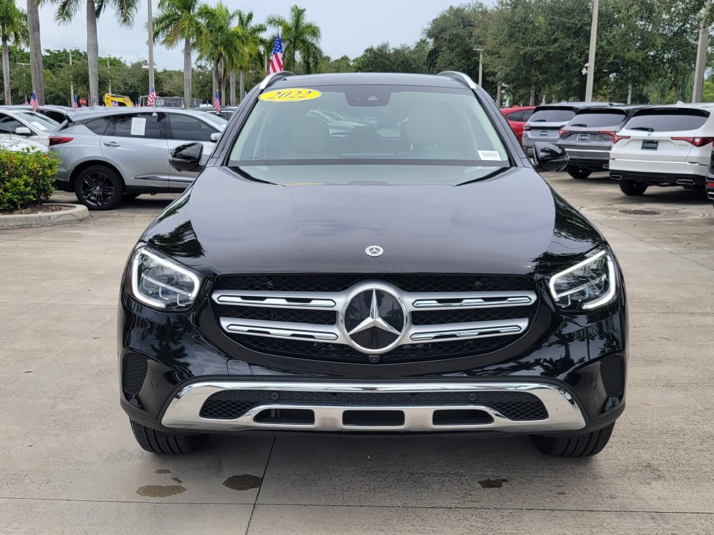Used 2022 Black Mercedes-Benz GLC 300 image 2