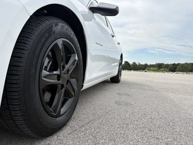 Used 2024 White Chevrolet LT image 15